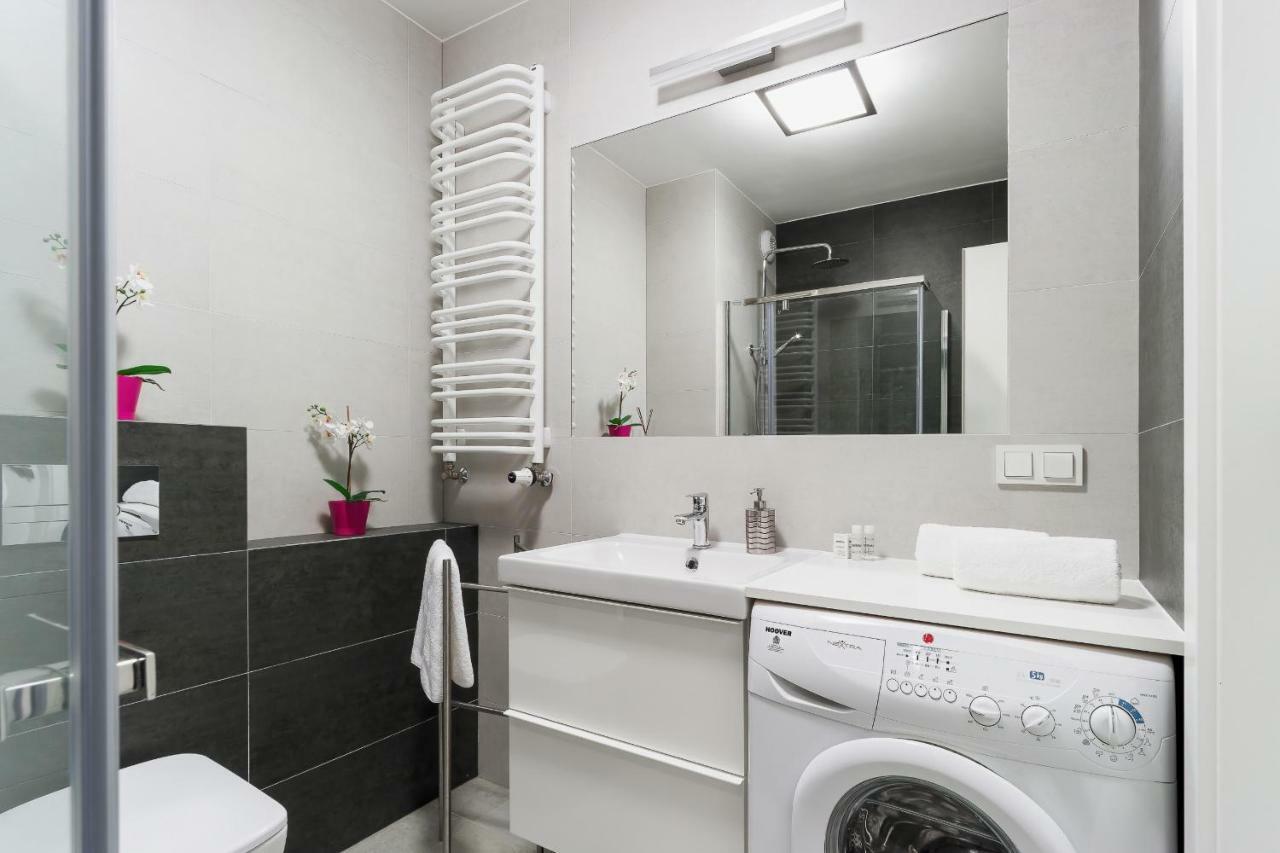 Apartments Claro II By Noclegi Renters Красков Екстериор снимка
